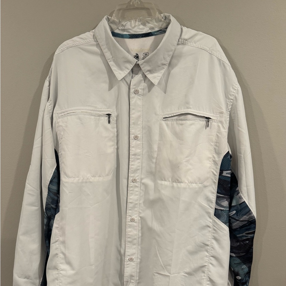 Legendary Whitetails Button Up Shirt Snap Collar Camo Side White 2XL Hiking Fish